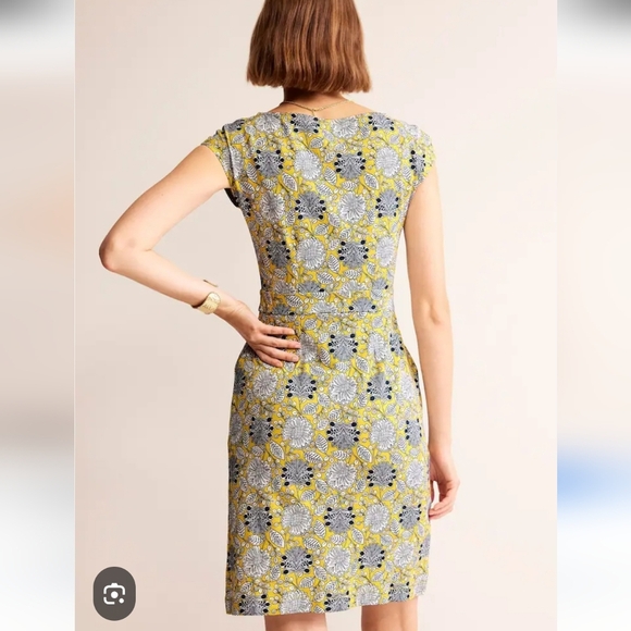 EUC BODEN FLORRIE JERSEY DRESS YELLOW NAVY SZ 6 - Picture 2 of 12